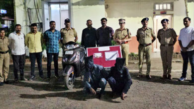 Photo of सोनसाखळी चोरणाऱ्या दोघांना अटक