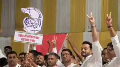 Photo of आमदार निलेश लंके यांनी अखेर हाती घेतली तुतारी