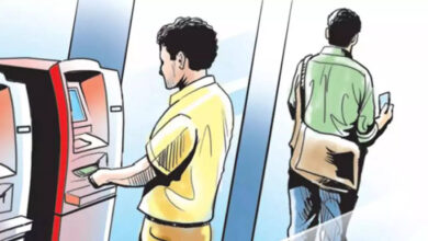 Photo of कराडात एटीएममधून पैसे काढून देण्याच्या बहाण्याने सेवानिवृत्त पोलिसाला गंडा