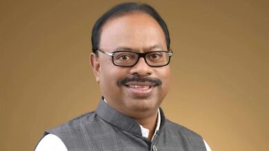 Photo of आता सर्पमित्रांनाही ओळखपत्रासह १० लाखांचा अपघात विमा…….! : महसूलमंत्री चंद्रशेखर बावनकुळे