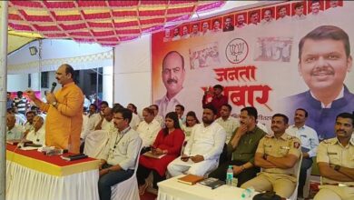 Photo of आमदार मनोजदादा घोरपडे यांनी घेतलेल्या कोपर्डे हवेली येथील जनता दरबाराला प्रचंड प्रतिसाद