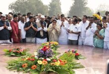 Photo of उपमुख्यमंत्री सुनेत्रा पवार यांच्याकडून स्वर्गीय यशवंतराव चव्हाण समाधीस्थळी अभिवादन