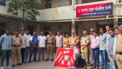 Photo of घरफोडी करणाऱ्या दोघांना अटक, कराड शहर पोलिसांची कारवाई ः सुमारे 13 लाखांचा मुद्देमाल हस्तगत